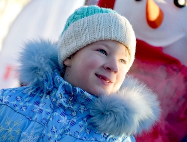 Творим добро вместе: в Челябинске прошла благотворительная акция «Снеговики-добряки»