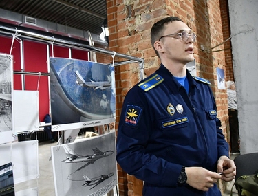 От мечты до легенды: в Челябинске прошла фотовыставка, посвященная знаменитому авиконструктору