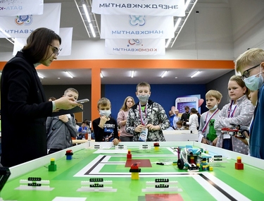 Южноуральские школьники продемонстрировали, что умеют роботы