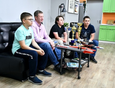 Южноуральские судомоделисты вернулись со всероссийского турнира с очередным рекордом