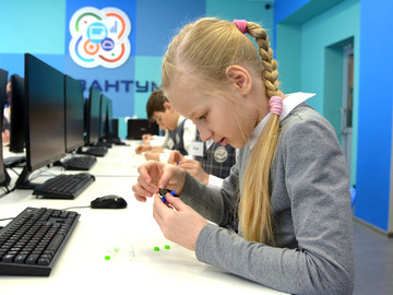 В детском технопарке «Кванториум» прошёл этап конкурса «Сердце отдаю детям»